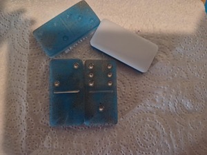Juego de Dominó de Resina Personalizado de Alto Brillo con Empaque Personalizado, Juego de Mesa para Juegos de Azar y Ocio, Fichas de Dominó de Resina con Puntos Dobles - Product Image 1