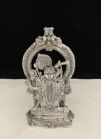 Idole antique en aluminium plaqué argent du dieu hindou Lord Metal Sri Srinath Nathdwari, sculpture statue Murti pour la décoration de la maison et la Puja