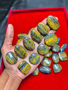 พลอยเนลไลต์คาโบชองสีเขียวคุณภาพสูงสุด หลากหลายขนาด สำหรับทำเครื่องประดับขายส่ง - Product Image 1