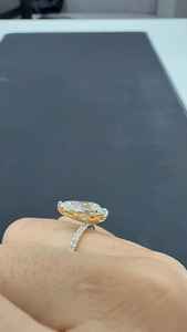 Anillo de compromiso clásico de plata 925 con moissanita de corte pera para mujer, regalo sorpresa para pareja - Product Image 2