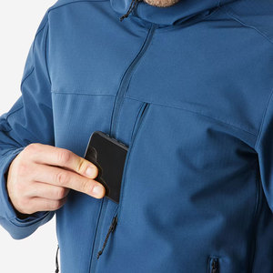 Veste d'extérieur réversible en softshell personnalisée OEM, imperméable et coupe-vent avec fermeture éclair, design décontracté à capuche pour unisexe - Product Image 6