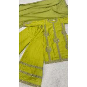 Designer Party Wear Bel ensemble palazzo avec séquence et travail Zari Taille XL - Product Image 2