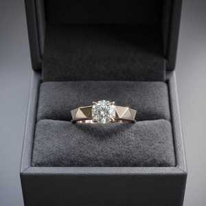 Precioso Anillo de Diamante Cultivado en Laboratorio de 1.00CT VS2, Corte Redondo, Banda Única, Oro Amarillo de 10K, Joyería para Regalo de Fiesta, Boda, Cumpleaños, etc. - Product Image 4