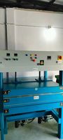 DIVINE MACHINERY SOLUTION - Prensa Industrial para Láminas de Plástico Reciclado en Caliente/Frío, Cilindro Hidráulico Automático, 1.5m X 1.5m, 80