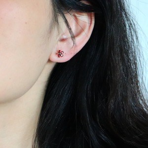 ต่างหูเพชรจำลองรูปดอกไม้ ทองคำแท้ 14K ดีไซน์สวยหรู เหมาะสำหรับงานหมั้น งานแต่งงาน งานเลี้ยง ของขวัญสำหรับผู้หญิง - Product Image 5