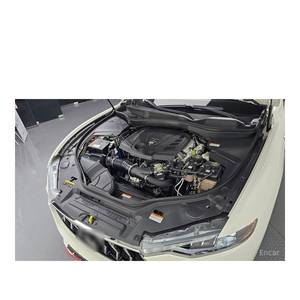 Maserati Levante 2022 2.0 GT AWD avec boîte de vitesses automatique, sièges en cuir, caméra arrière, 47 791 km, conduite à gauche - Product Image 6