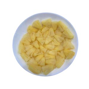 Deeply Sweet High Quality Factory Price Hot Sale Canned <b>Pineapple</b> Chunks In <b>Light</b> Syrup 20oz/30oz/A10 - Product Image 1