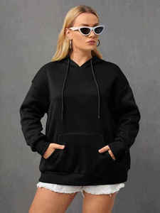 Sudadera con capucha para mujer personalizada de forro polar grueso, extragrande, con estampado de espuma negra y efecto puff, modelo 'Love Yourself' - Product Image 2