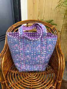 กระเป๋าโท้ทผ้าฝ้ายลายดอกไม้พิมพ์ลายบล็อกอินเดียสำหรับผู้หญิง ขายดีที่สุด สีเข้ากัน จุของได้เยอะ - Product Image 3