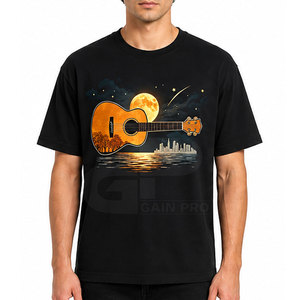 Camiseta de Algodón con Estampado Reflectante para Hombre, Estilo Urbano y Moderno, Diseñada para Comodidad y Moda - Product Image 3