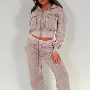 Conjunto Deportivo para Mujer, Sudadera Corta con Capucha, Rayas Coloridas, Pantalones Deportivos de Cintura Alta y Corte Acampanado, Ideal para Mujeres Altas, Ropa Casual para Estar en Casa o Hacer Ejercicio - Product Image 6