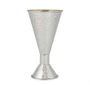 Copa Kiddush de Lujo Premium Personalizable con Texto Judío Moderno, Hecha a Mano, Bajo MOQ, Copa Clásica de Metal Plateado/Niquelado con Diseño de David - Product Image 1