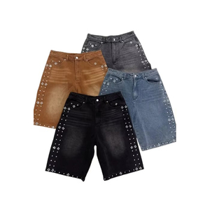 Shorts en jean larges pour homme personnalisés, ornés de lettres en strass, coupe ample, style vintage streetwear, pour l'été - Product Image 3