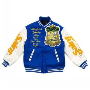 Veste universitaire bleue pour homme avec patch brodé, style streetwear, col rabattu, coupe classique pour l'automne - Product Image 1