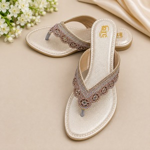 Sandales plates à bout ouvert avec strass étincelants, mules métalliques à enfiler, antidérapantes pour fêtes, mariages, plage - Product Image 1