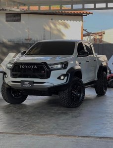 Toyota Tundra Doble Cabina 2024-2026 Usada con Volante, Interior Oscuro, Motor Turbo y Asientos de Cuero - Product Image 3