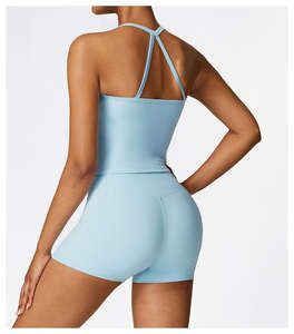 Conjunto Deportivo de Tres Piezas para Mujer, Top Corto Elástico de Manga Larga, Sujetador Deportivo y Pantalones Cortos, Ropa Deportiva Informal, Ajuste Delgado - Product Image 5