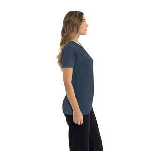 เสื้อยืดคลาสสิคแบบยูนิเซ็กซ์ เนื้อผ้าเบาสบาย 100% ผ้าฝ้าย รับสกรีนโลโก้ เสื้อยืดผู้หญิง ผ้า CVC รักษ์โลก - Product Image 1