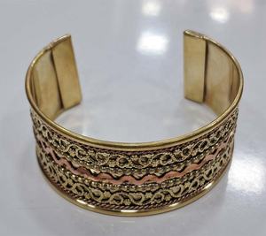 Ladies Fashion Brass Bangles <b>Bracelet</b> Metal Jewelry Supply <b>for</b> Women and <b>Girls</b> <b>for</b> Parties and Gifts GC-BL-400 From India - Product Image 1