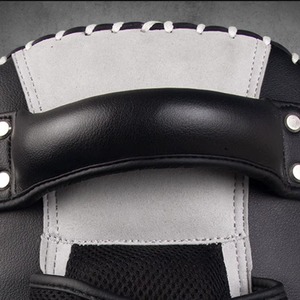 Super Quality Custom Made <b>kick</b> <b>Shields</b> Wholesales Prices <b>Kick</b> Boxing Muay Thai Pads Made With Genuine Leather - Product Image 3