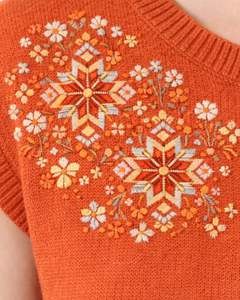 Gilet tricoté sans manches pour femme, orange personnalisé, broderie florale, col rond, doux, léger, décontracté, élégant, haut de mode estival - Product Image 4