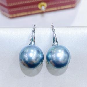 Pendientes Colgantes de Perlas Naturales Gris Platino Básicas de 11-12 mm, Agujas de Plata Pura 925, Ligeras Imperfecciones, Pendientes Colgantes Básicos - Product Image 1