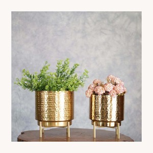 Pot de fleurs en métal de luxe avec support élégant, jardinière décorative moderne pour jardin et maison, vente en gros - Product Image 2