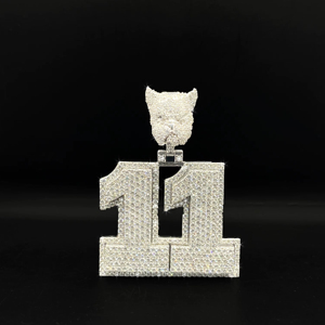 Pendentif Charme Couronne Dynastie Hiphop Urbain en Alliage Argenté Rhodié avec Diamants Glacés Lourds The Ice Legacy pour Hommes et Unisexe - Product Image 1