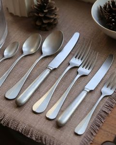 Ensemble de couverts en acier inoxydable 4 pièces, finition miroir argentée, réutilisables, sans BPA, pour usage en restaurant - Product Image 5
