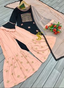 Wholesale Ready Made Two Piece Eco-Friendly Pakistani Salwar Kameez for Ladies Cotton Chiffon Hand-painted Modest Dress 71931 - Product Image 4