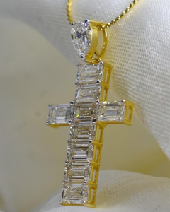 Colgante Cruzado Hip Hop de Plata 925 Bañado en Oro con Moissanita VVS, Colgante Iced Out para Hombre, Colgante de Fe Cristiana - Product Image 1