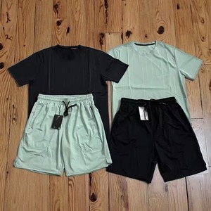 Ensemble de vêtements pour hommes en deux pièces avec logo personnalisé, short et t-shirt en denim délavé pour l'été - Product Image 2