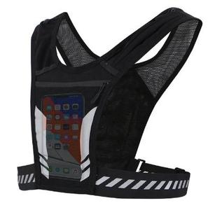 Gilet d'hydratation avec dos en maille et bretelles réglables pour la randonnée et les activités de plein air, construction en nylon durable, imperméable - Product Image 6