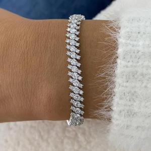 Pulsera de Diamantes de Corte Redondo en Oro Blanco Sólido, Pulsera de Diamantes Cultivados en Laboratorio, Joyería de Lujo para Bodas, Regalo de Aniversario para Ella - Product Image 1