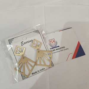 Pendientes de latón chapado en oro de primera calidad, hechos a mano por artesanos, artesanía de comercio justo, la mejor calidad, joyería. - Product Image 3