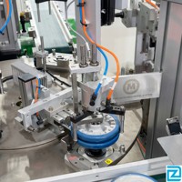 Machine d'assemblage de loquets à pêne dormant entièrement automatique à grande vitesse DaZhan 12 stations, moteur PLC, engrenage, roulement, temps de cycle de 4,5 secondes, garantie 7 ans