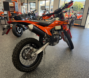 Super Ofertas: Motocicletas Nuevas KTM 500 EXC-F, 250SX-F, 450 Factory Edition, Listas para Enviar - Product Image 6