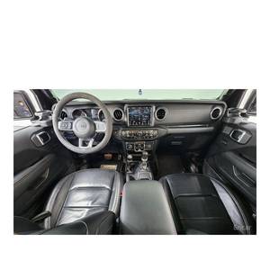 Jeep Wrangler 2.0 Overland Power Top 4 Puertas 4xe Caja de Cambios Automática Cámara Trasera Modelo Diciembre 2022 56,402 km Asientos de Tela Izquierda - Product Image 6