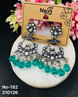 Magnifiques boucles d'oreilles pendantes géométriques tendance en alliage avec zircons cubiques et perles d'imitation pour femme, idéales pour les soirées