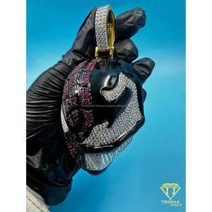 Colgante de Granada con Piedras Rojas y Base de Diamantes, Colgante de Granada Personalizado con Base de Diamantes, Joyería de Esmalte Negro - Product Image 6