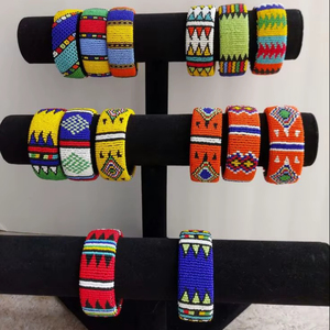 Bracelet large en perles de verre à motifs géométriques tribaux, style ethnique africain, fait main, tissé, pour femmes, bijoux - Product Image 1