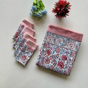 Serviettes de table en coton bohème imprimées, rectangulaires, faites à la main, décoration de table, motif rouge, bleu, blanc, lavables en machine - Product Image 1