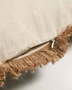 Housse de coussin décorative en coton rayé style nordique avec pompons et franges pour canapé, lit et fauteuil - Product Image 6