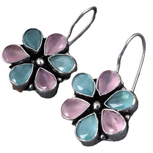 Pendientes colgantes florales de plata oxidada |   Pendientes Colgantes de Piedra de Doble Color |   Joyería Boho Hecha a Mano para Mujer, para Regalo |   Venta al por mayor - Product Image 1