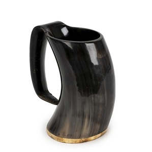 Mug à boire en corne de bœuf avec garniture en laiton, style royal vintage, fait main - Product Image 1