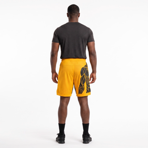 Shorts d'entraînement fonctionnels pour hommes en maille technique OEM personnalisés, polyester/coton, couleur safran acide, pour fitness et haltérophilie - Product Image 2