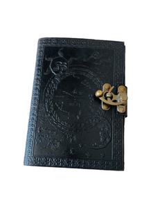 Journal en cuir noir fait à la main avec un motif de dragon en relief, carnet d'écriture vintage, carnet de croquis vierge, cadeau pour homme et femme avec serrure - Product Image 2
