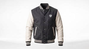 Chaqueta Varsity para Hombre, Mangas de Cuero PU, Cuerpo Gris Oscuro, Detalles en Crema, Cierre de Botones Frontales, Cuello Camisero, Estilo Casual - Product Image 1