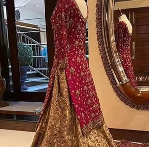 Nouvel ensemble ethnique tendance pour mariée, comprenant une kurta et un lehenga avec traîne, orné de perles de verre en cristal et de pierres, idéal pour les mariages et les fêtes. - Product Image 5