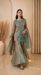 Ensemble Salwar Kameez en soie pour femmes, brodé, tenue de mariage indienne et pakistanaise, coupe ample, longueur au sol, tenue de soirée - Product Image 3